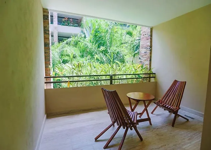 Luxury 2nd Floor At Syrena By Dpm Apartment *